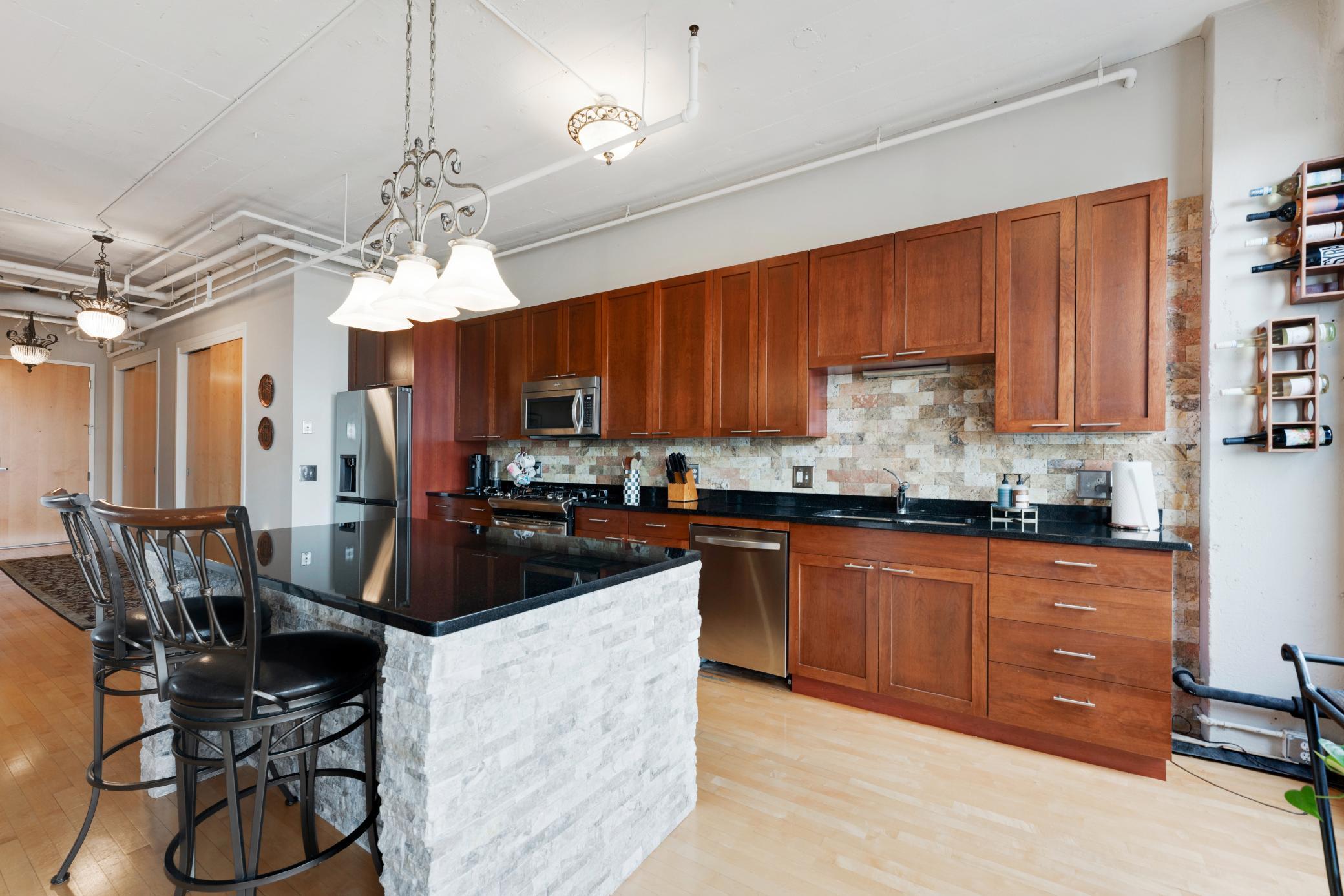 View of Residential at 290 Market Street #811, Minneapolis MN 55405, Minneapolis (11 of 29) - Mike Wilen | Minnesota Team Real Estate