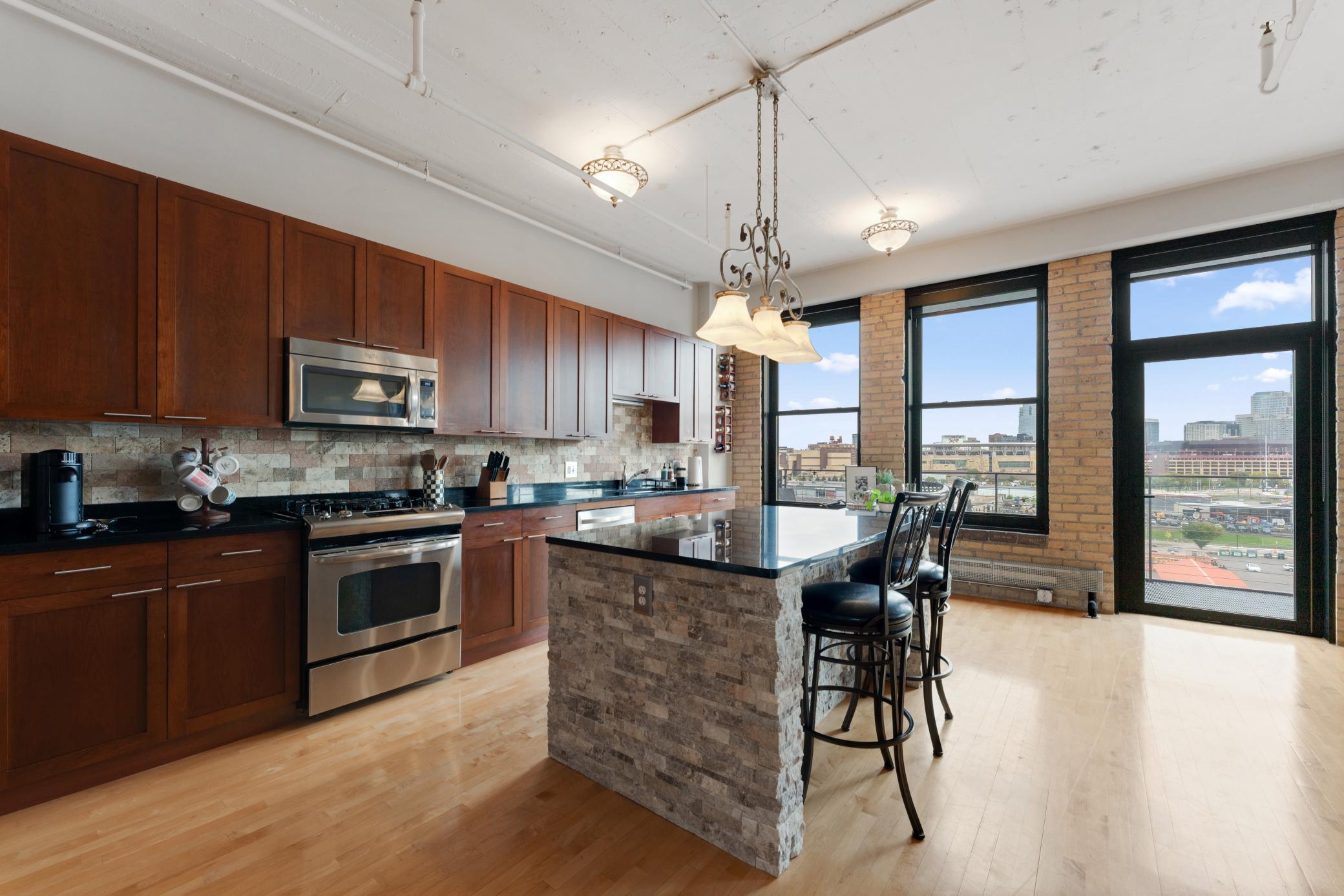 View of Residential at 290 Market Street #811, Minneapolis MN 55405, Minneapolis (10 of 29) - Mike Wilen | Minnesota Team Real Estate