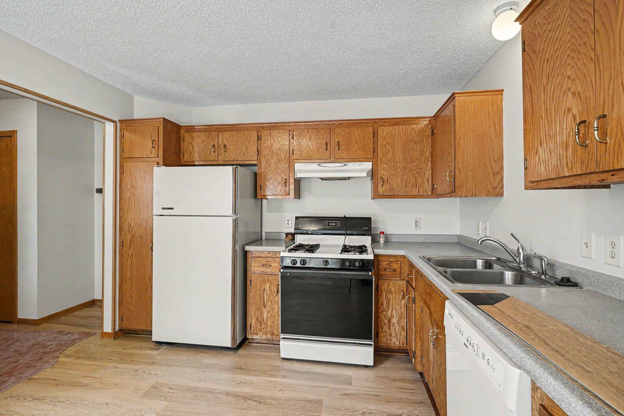 View of Residential at 14264 Glencove Path, Apple Valley MN 55124, Apple Valley (15 of 19) - Mike Wilen | Minnesota Team Real Estate