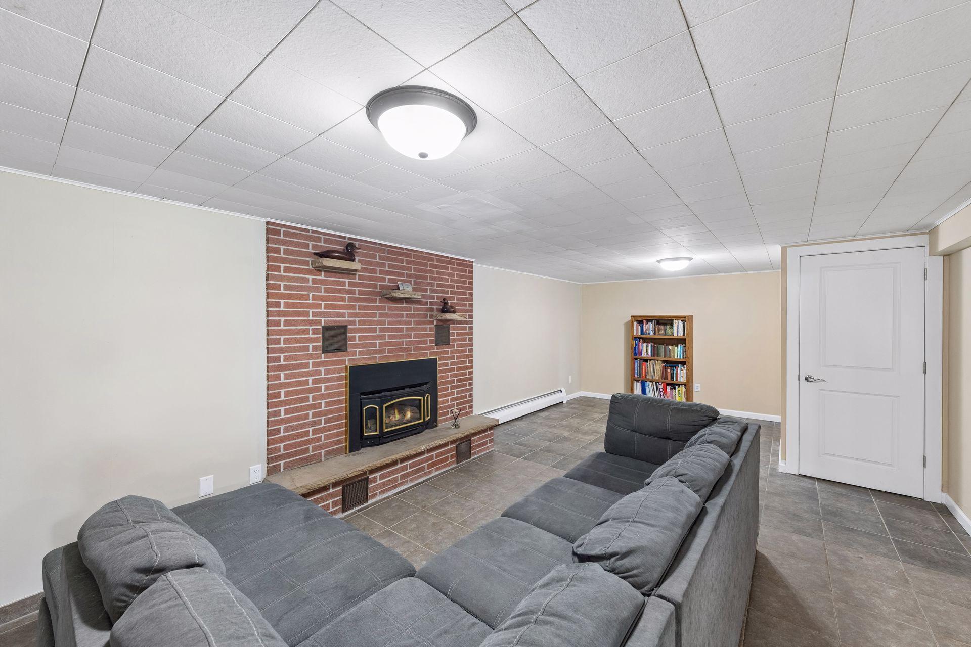 View of Residential at 4569 Shoreline Drive, Spring Park MN 55384, Spring Park (23 of 31) - Mike Wilen | Minnesota Team Real Estate