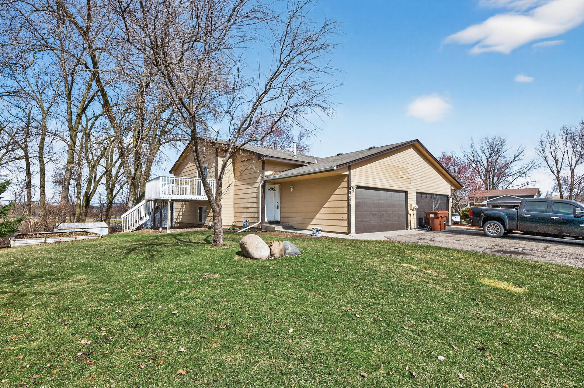 View of Residential at 7073 17th Street, Oakdale MN 55128, Oakdale - Mike Wilen | Minnesota Team Real Estate