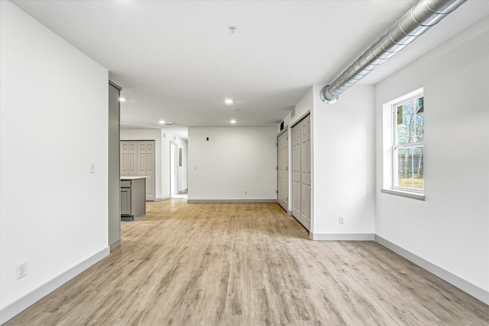 View of Commercial Sale at 811-815 6th Street, Minneapolis MN 55414, Minneapolis (29 of 31) - Mike Wilen | Minnesota Team Real Estate