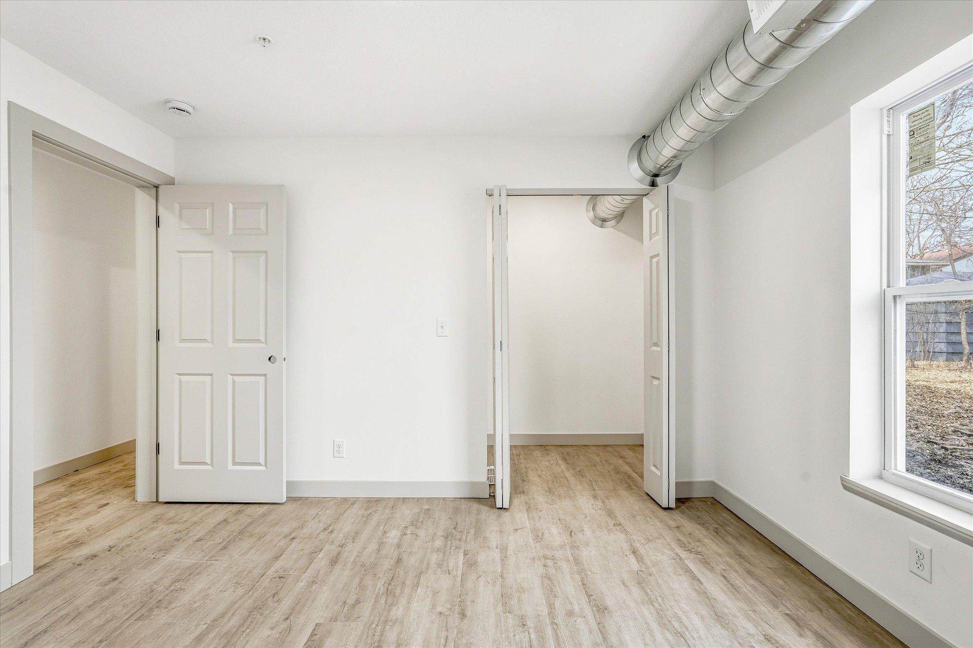 View of Commercial Sale at 811-815 6th Street, Minneapolis MN 55414, Minneapolis (25 of 31) - Mike Wilen | Minnesota Team Real Estate