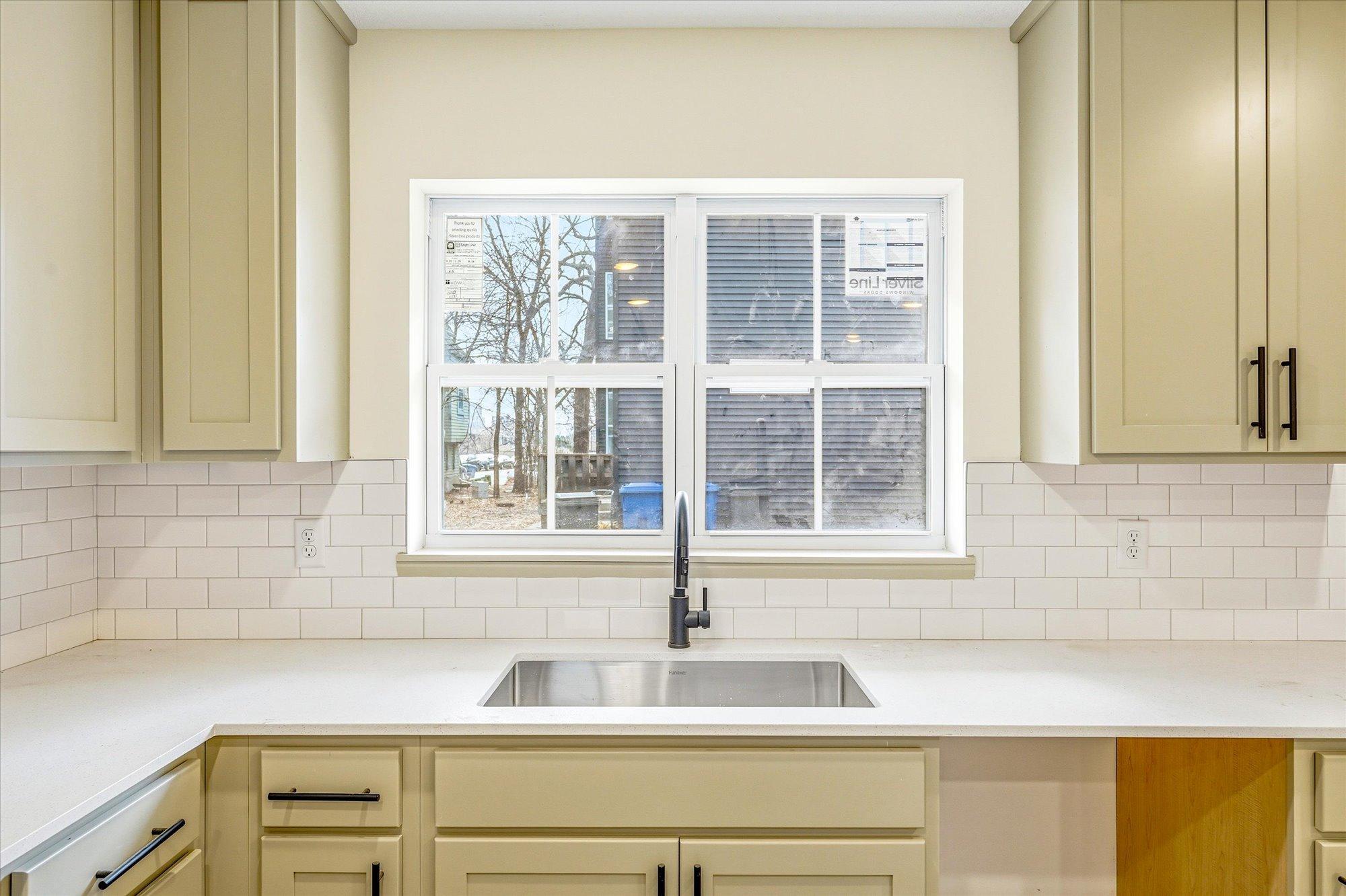 View of Commercial Sale at 811-815 6th Street, Minneapolis MN 55414, Minneapolis (14 of 31) - Mike Wilen | Minnesota Team Real Estate