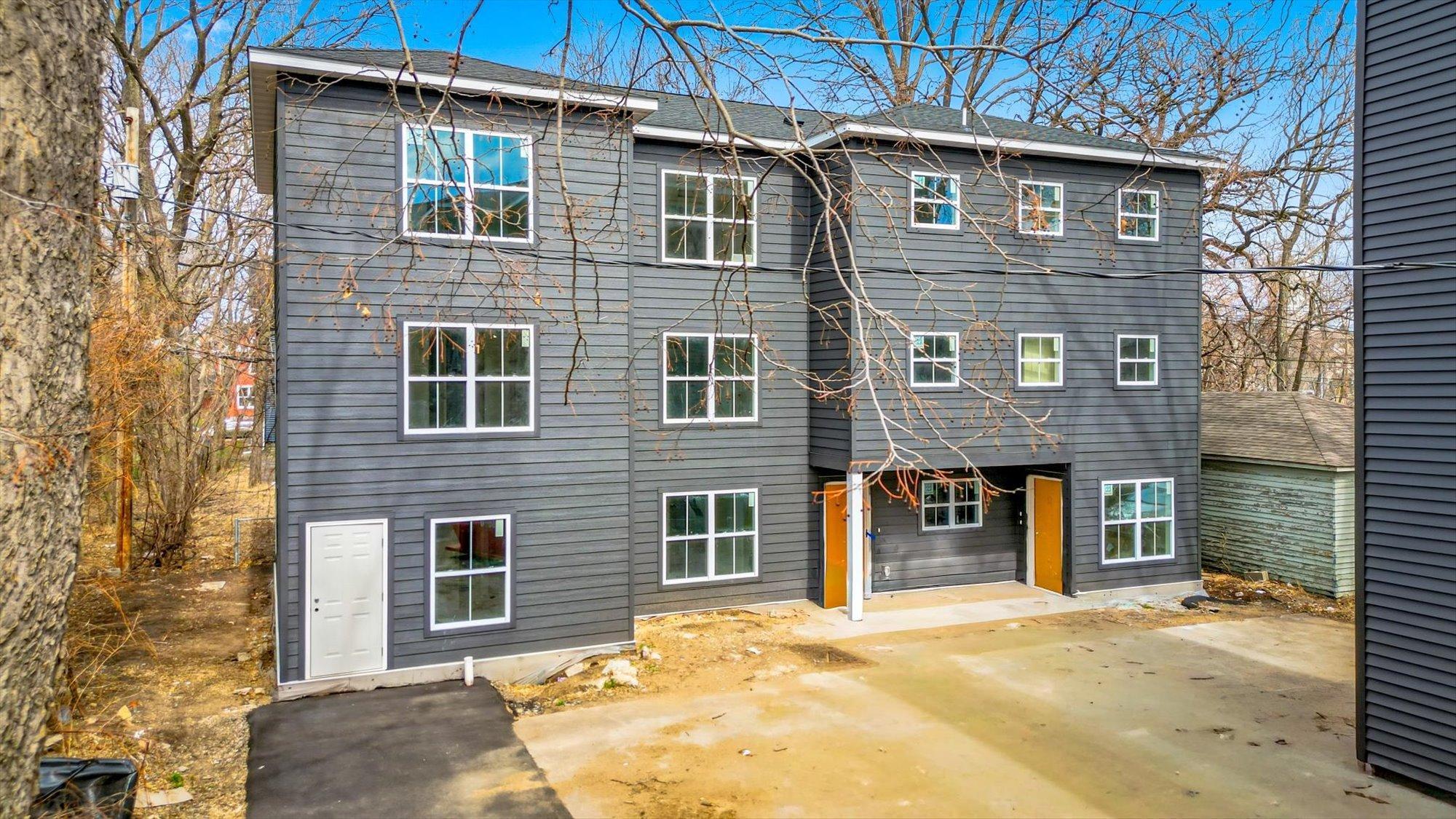 View of Commercial Sale at 811-815 6th Street, Minneapolis MN 55414, Minneapolis (5 of 31) - Mike Wilen | Minnesota Team Real Estate