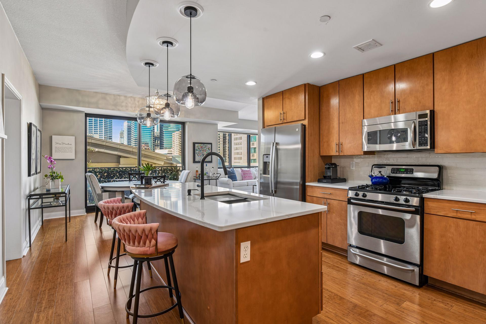 View of Residential at 100 3rd Avenue #606, Minneapolis MN 55401, Minneapolis - Mike Wilen | Minnesota Team Real Estate