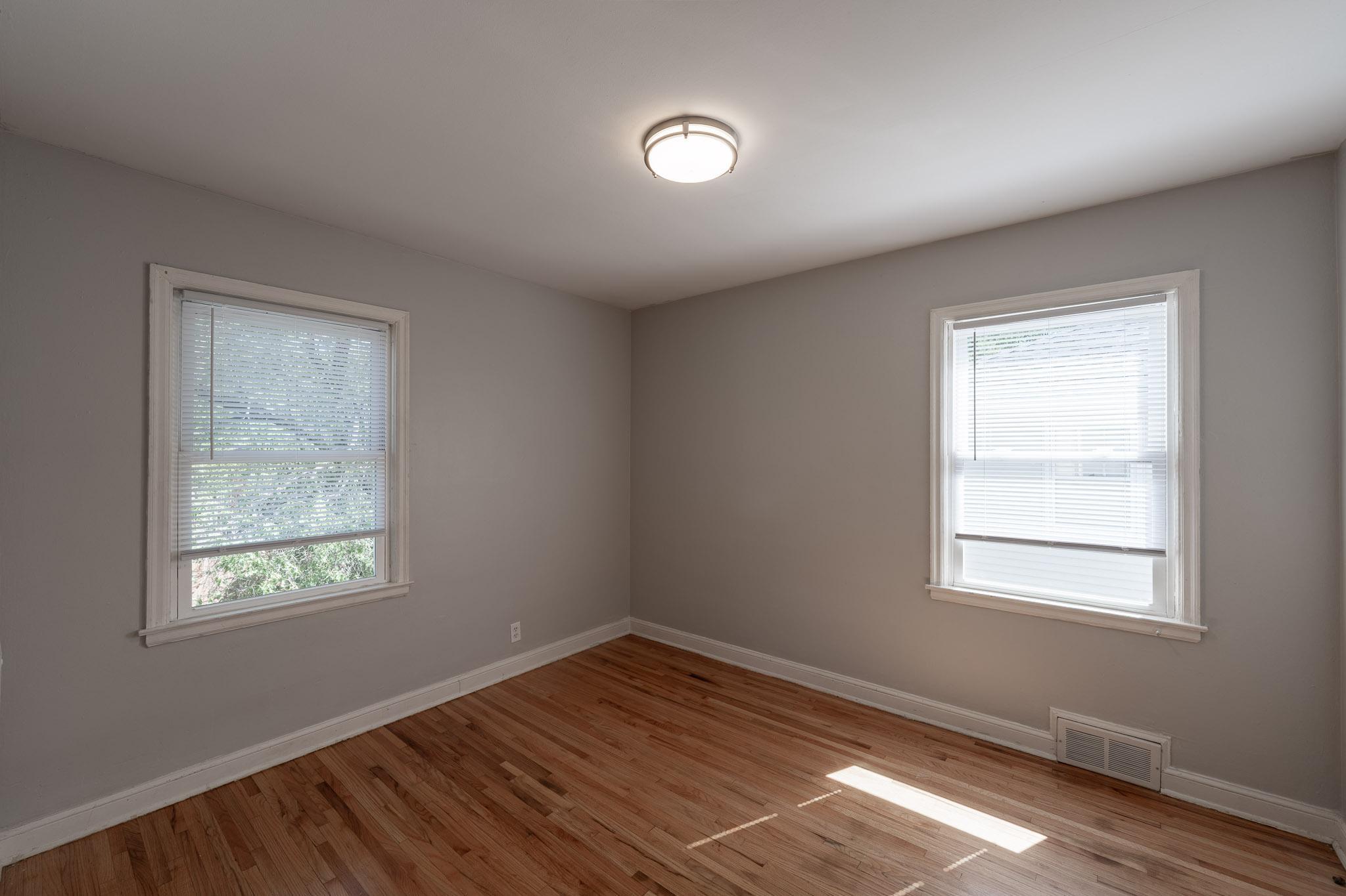 View of Residential Income at 5433/5435 Penn Avenue, Minneapolis MN 55419, Minneapolis (49 of 55) - Mike Wilen | Minnesota Team Real Estate