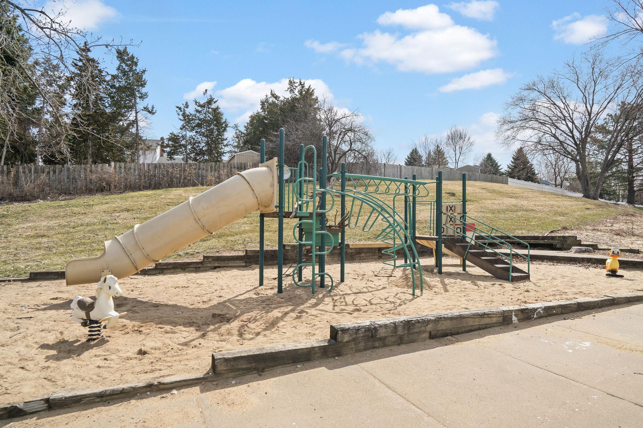 View of Residential at 418 Dorland Place, Maplewood MN 55119, Maplewood (22 of 22) - Mike Wilen | Minnesota Team Real Estate