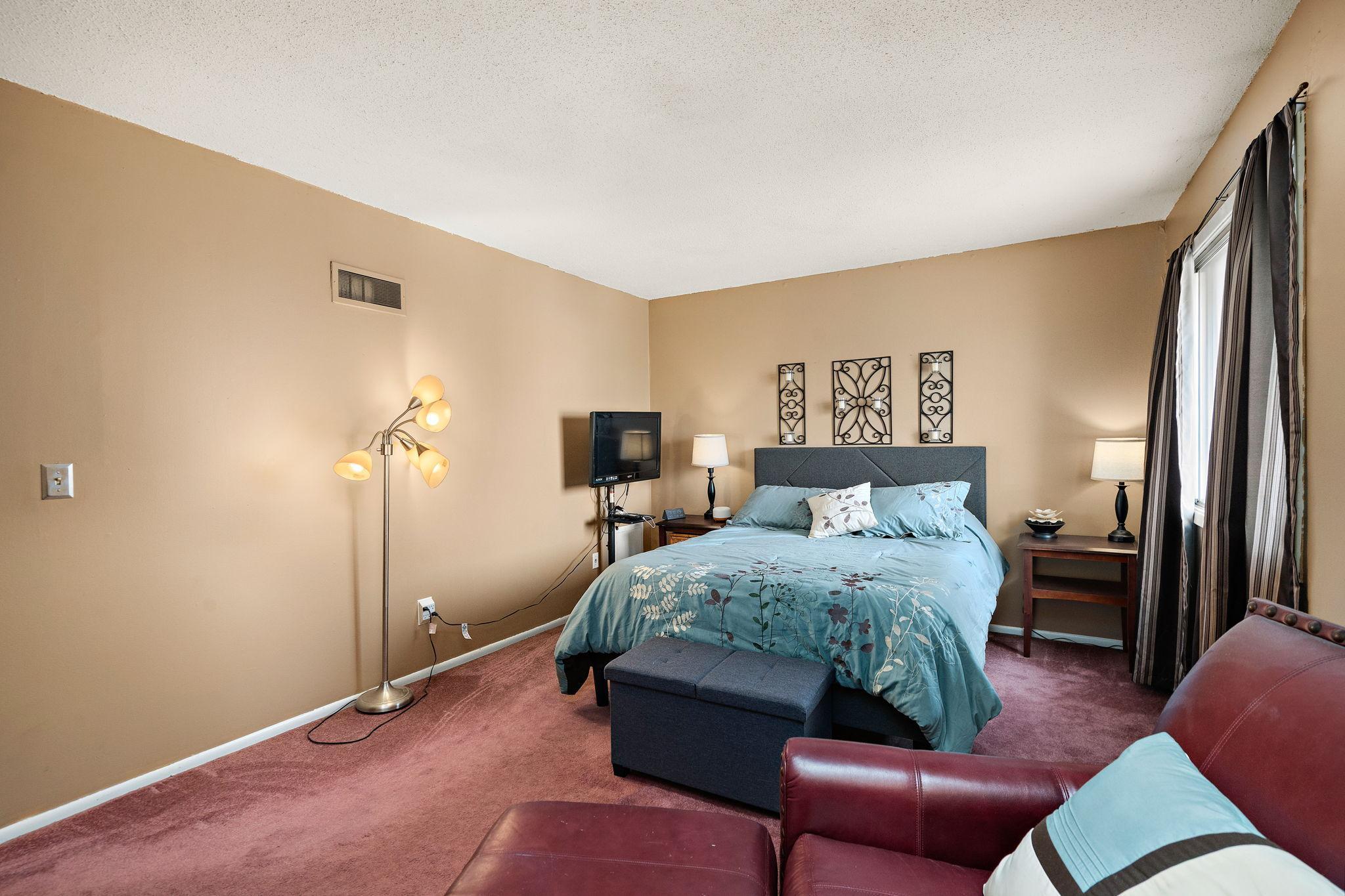 View of Residential at 418 Dorland Place, Maplewood MN 55119, Maplewood (12 of 22) - Mike Wilen | Minnesota Team Real Estate