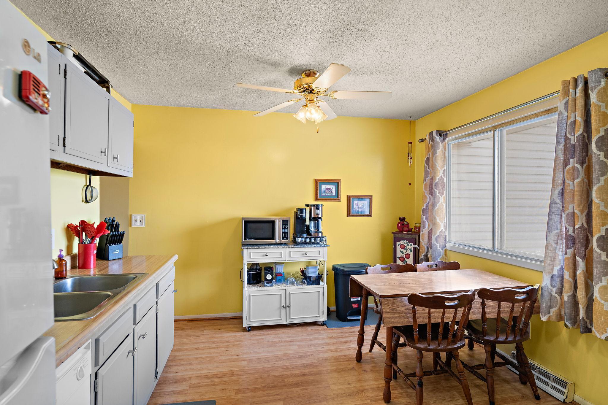 View of Residential at 418 Dorland Place, Maplewood MN 55119, Maplewood (7 of 22) - Mike Wilen | Minnesota Team Real Estate