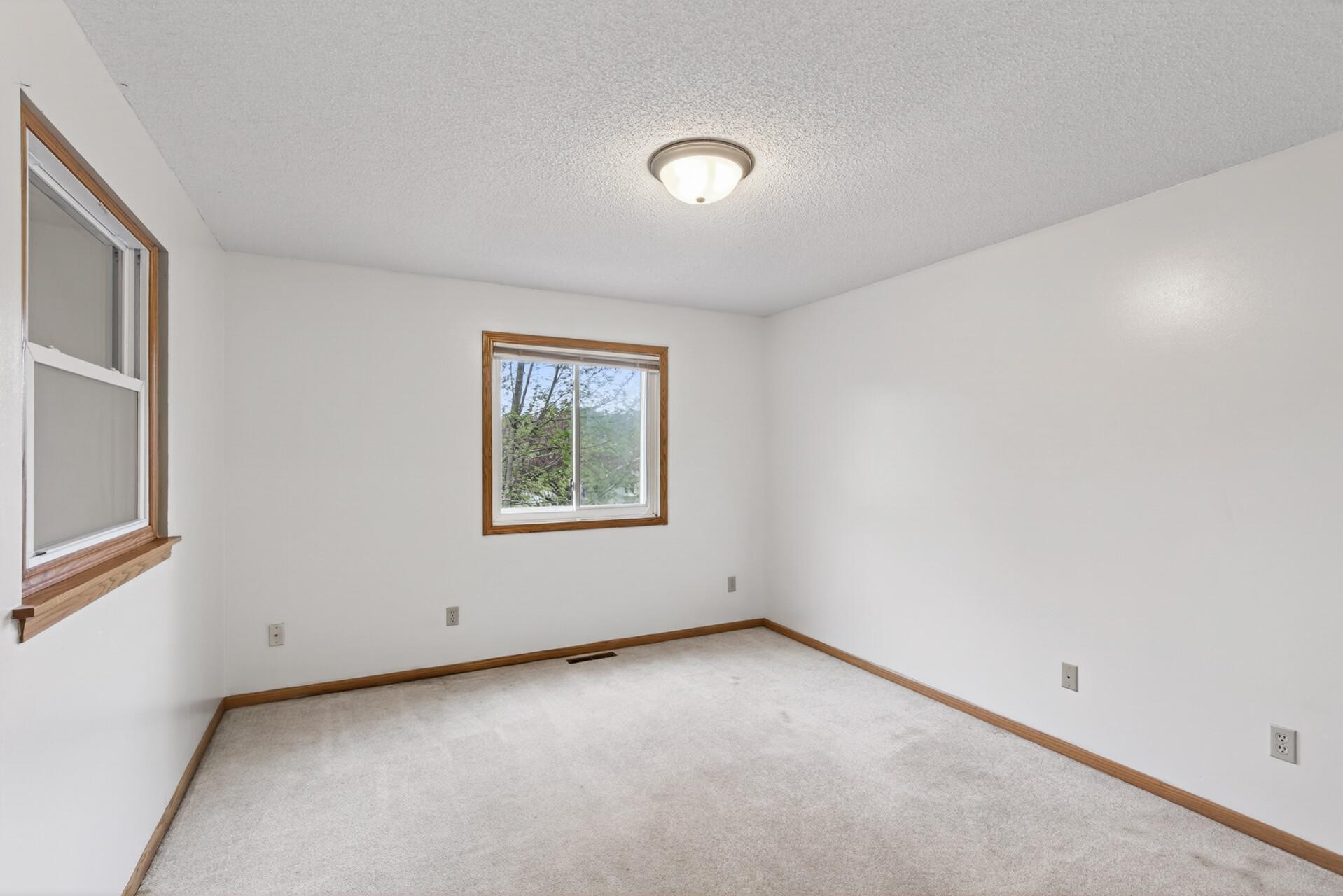 View of Residential at 14132 Heywood Path, Apple Valley MN 55124, Apple Valley (15 of 31) - Mike Wilen | Minnesota Team Real Estate