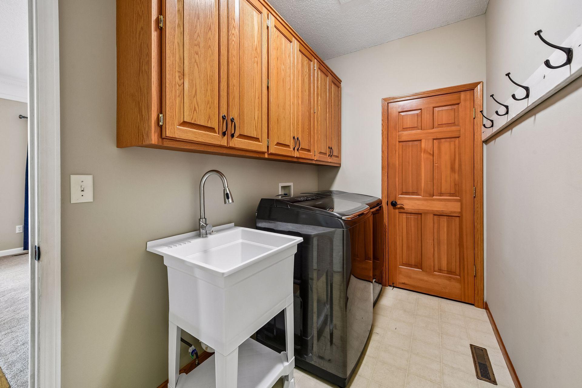 View of Residential at 254 Jaspers Circle, Chaska MN 55318, Chaska (25 of 36) - Mike Wilen | Minnesota Team Real Estate