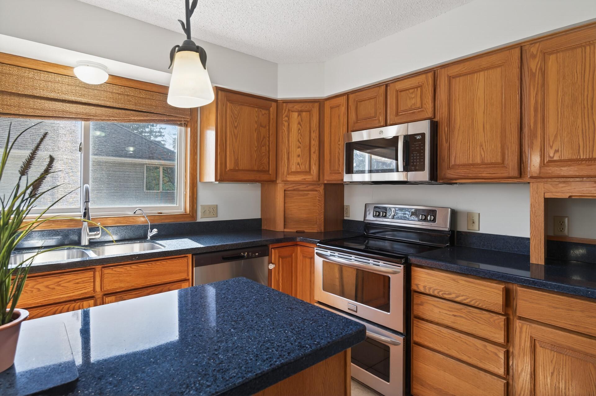 View of Residential at 2970 Western Avenue, Roseville MN 55113, Roseville (40 of 84) - Mike Wilen | Minnesota Team Real Estate