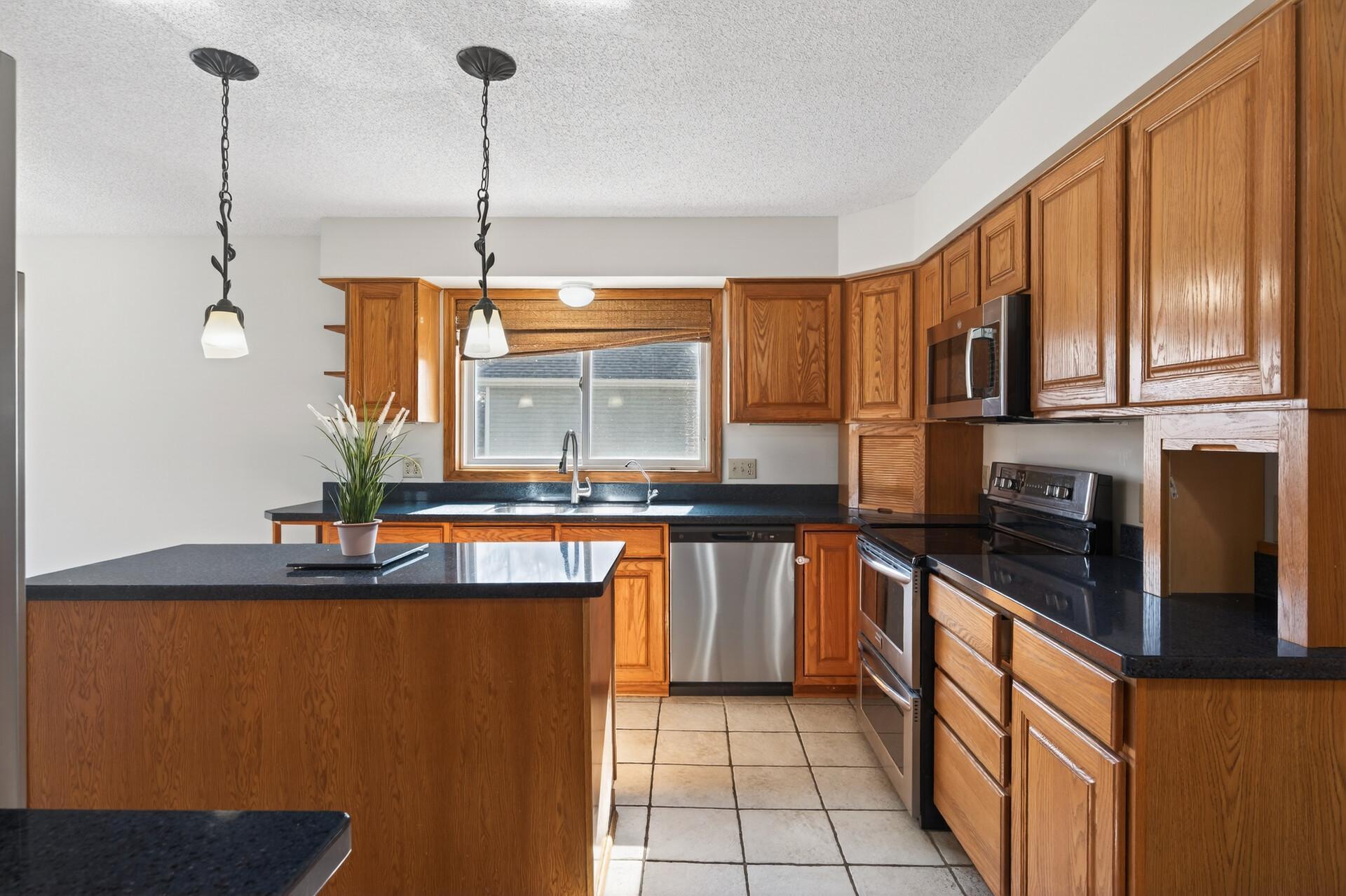 View of Residential at 2970 Western Avenue, Roseville MN 55113, Roseville (37 of 84) - Mike Wilen | Minnesota Team Real Estate