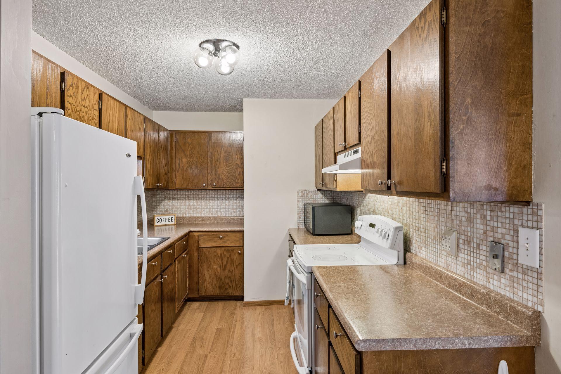 View of Residential at 1 Lake Street #420, Minneapolis MN 55408, Minneapolis (11 of 37) - Mike Wilen | Minnesota Team Real Estate