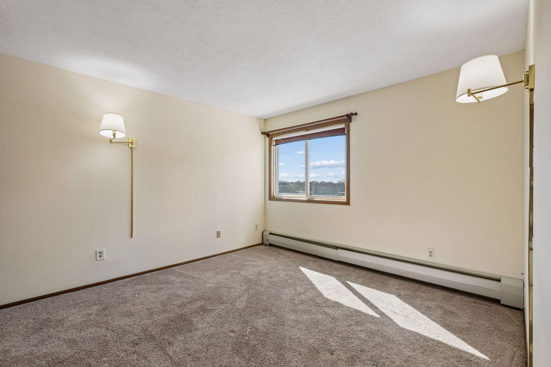 View of Residential at 1 Lake Street #420, Minneapolis MN 55408, Minneapolis (19 of 37) - Mike Wilen | Minnesota Team Real Estate