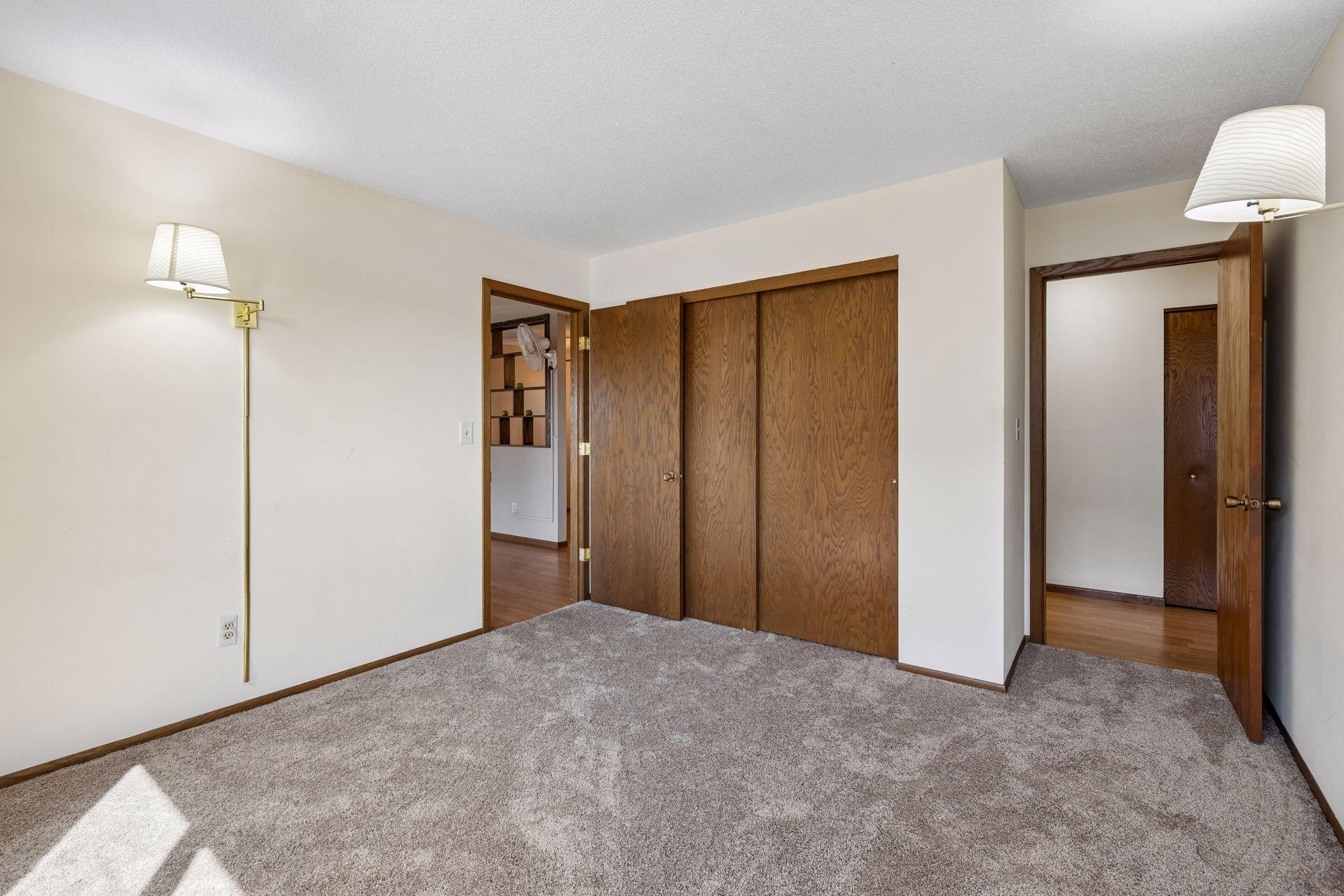View of Residential at 1 Lake Street #420, Minneapolis MN 55408, Minneapolis (18 of 37) - Mike Wilen | Minnesota Team Real Estate