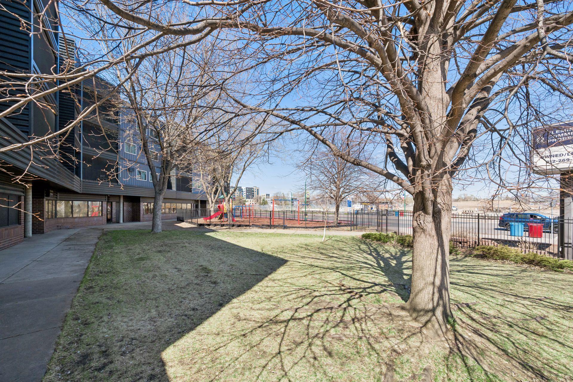 View of Residential at 1 Lake Street #420, Minneapolis MN 55408, Minneapolis (37 of 37) - Mike Wilen | Minnesota Team Real Estate