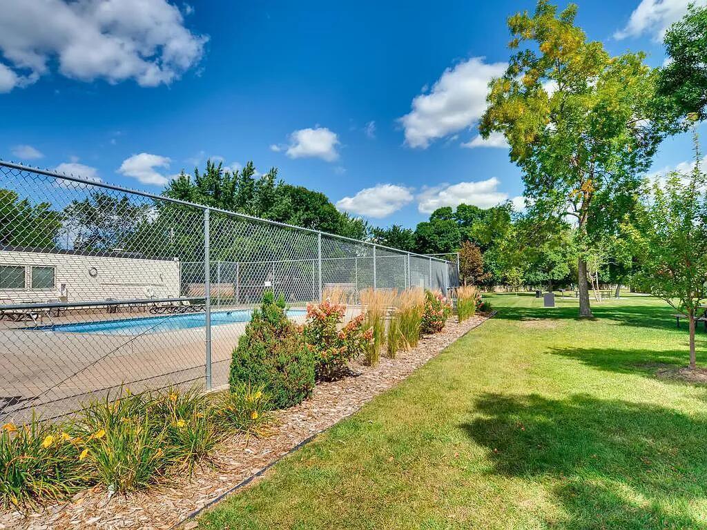 View of Residential at 7332 72nd Lane, Brooklyn Park MN 55428, Brooklyn Park (17 of 21) - Mike Wilen | Minnesota Team Real Estate