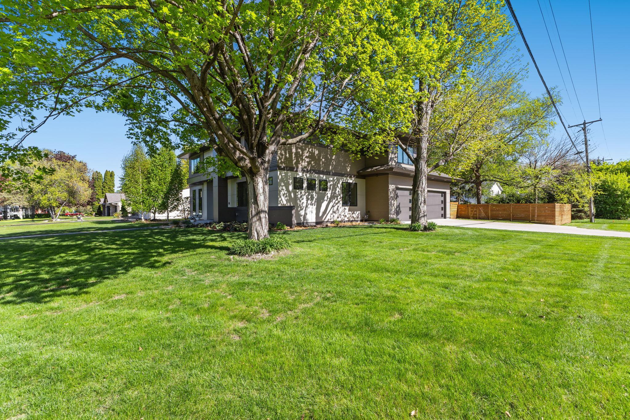 View of Residential at 6113 Jeffrey Lane, Edina MN 55436, Edina (64 of 76) - Mike Wilen | Minnesota Team Real Estate