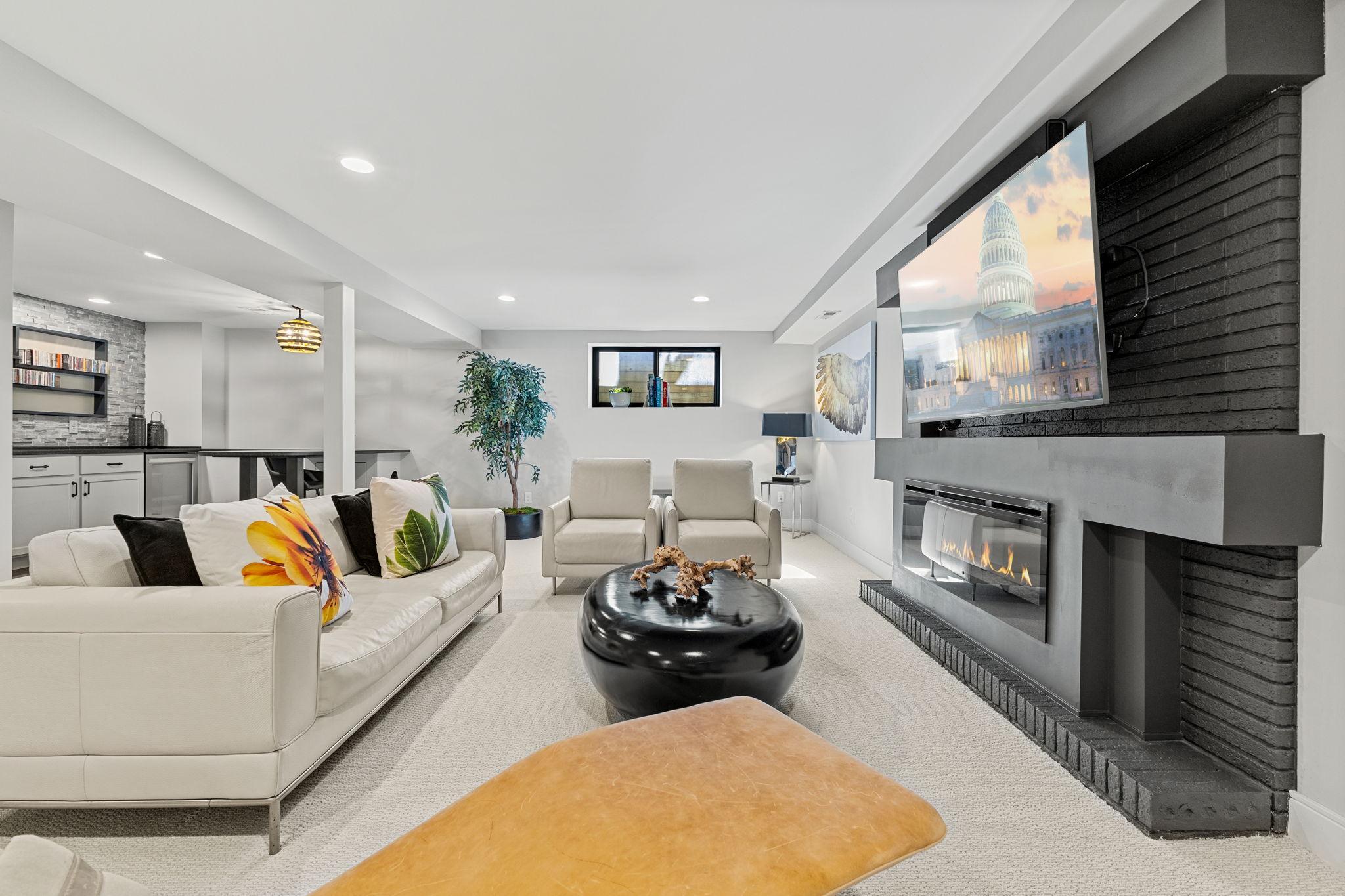 View of Residential at 6113 Jeffrey Lane, Edina MN 55436, Edina (53 of 76) - Mike Wilen | Minnesota Team Real Estate