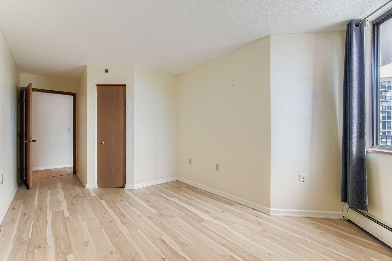 View of Residential at 6500 Woodlake Drive #401, Richfield MN 55423, Richfield (16 of 28) - Mike Wilen | Minnesota Team Real Estate