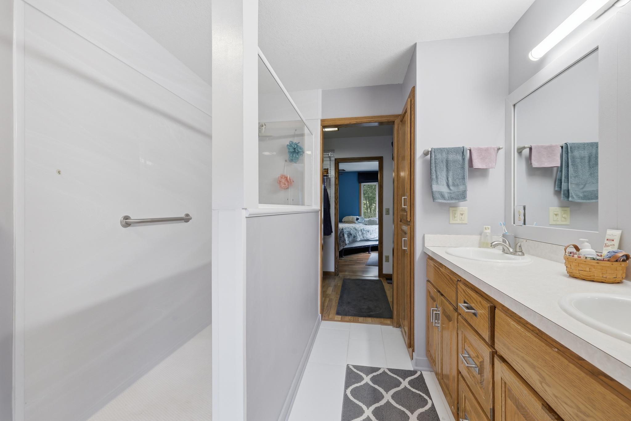 View of Residential at 2217 Gentry Avenue, Oakdale MN 55128, Oakdale (27 of 56) - Mike Wilen | Minnesota Team Real Estate