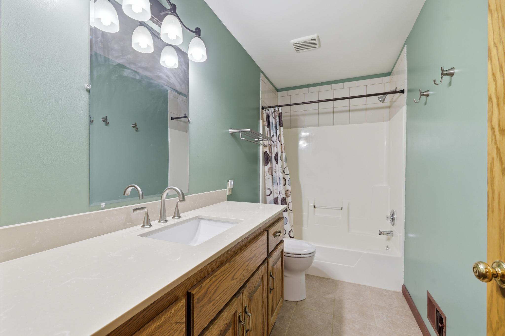 View of Residential at 2217 Gentry Avenue, Oakdale MN 55128, Oakdale (30 of 56) - Mike Wilen | Minnesota Team Real Estate