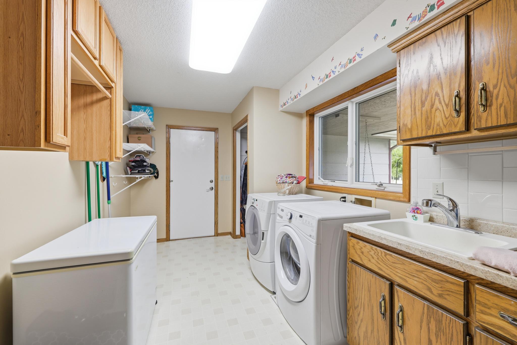 View of Residential at 2217 Gentry Avenue, Oakdale MN 55128, Oakdale (23 of 56) - Mike Wilen | Minnesota Team Real Estate