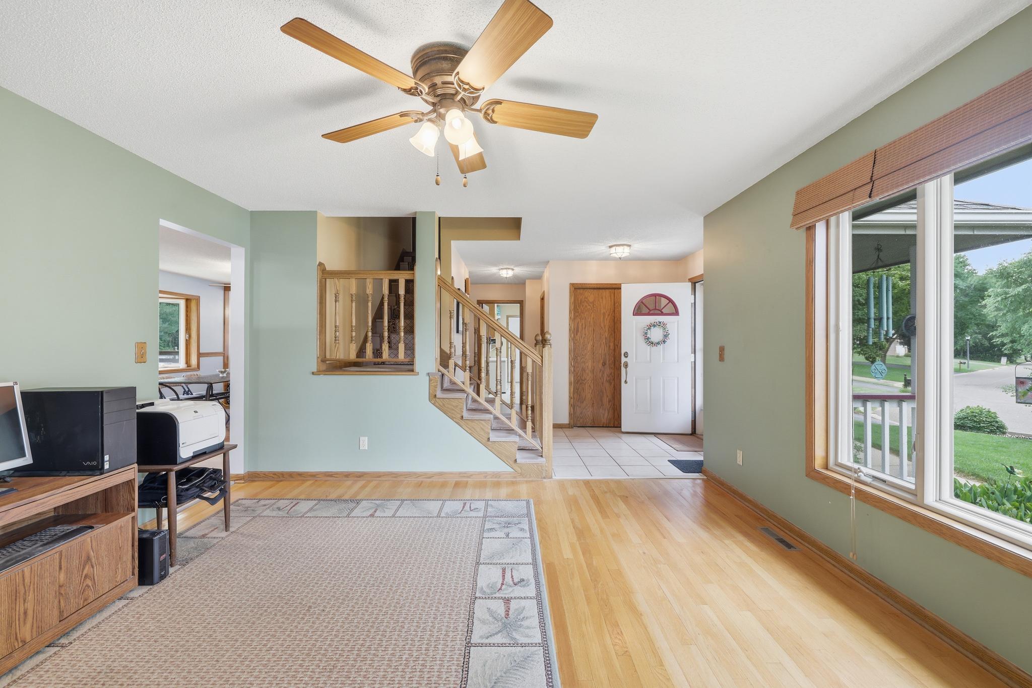 View of Residential at 2217 Gentry Avenue, Oakdale MN 55128, Oakdale (10 of 56) - Mike Wilen | Minnesota Team Real Estate