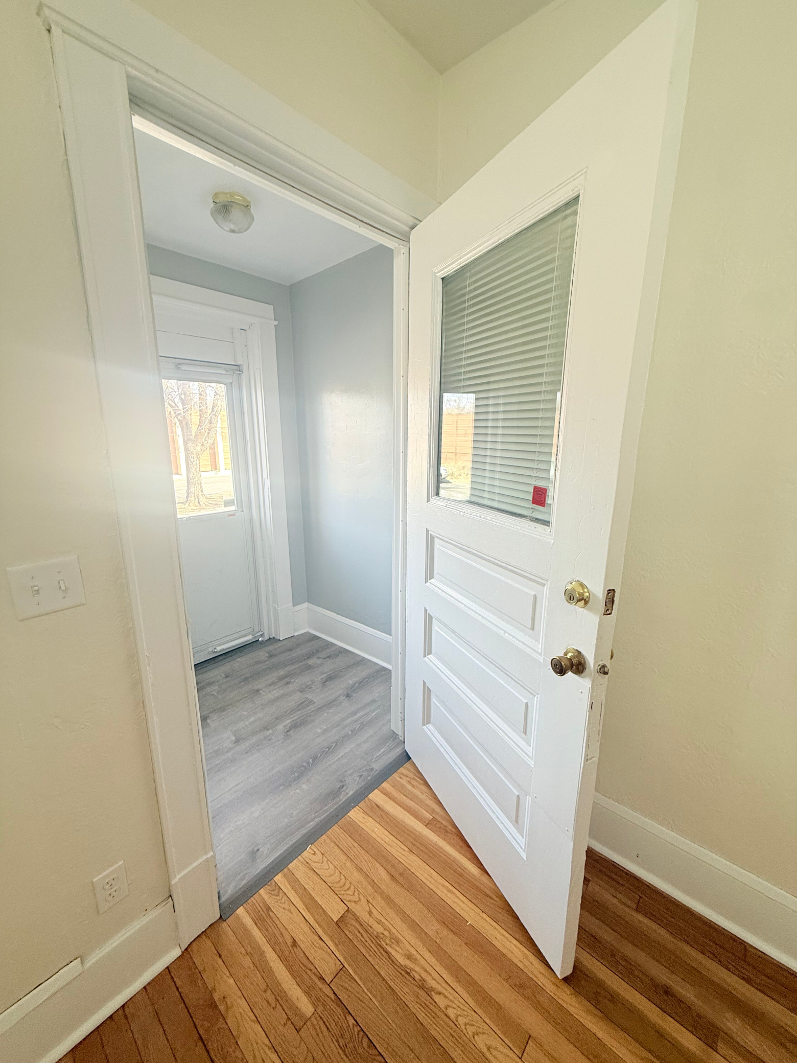 View of Commercial Sale at 1854 Roblyn Avenue, Saint Paul MN 55104, Saint Paul (22 of 46) - Mike Wilen | Minnesota Team Real Estate