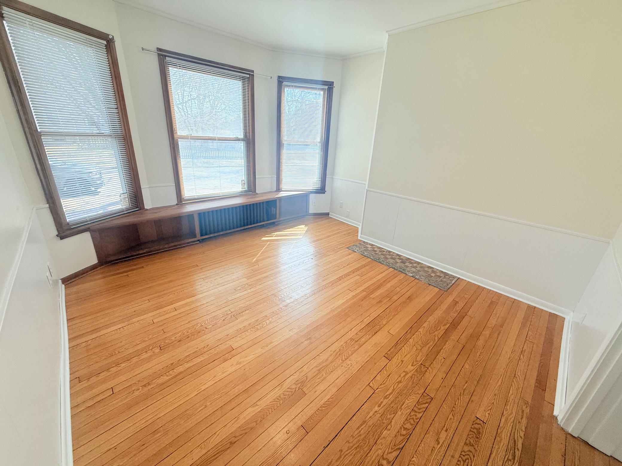 View of Commercial Sale at 1854 Roblyn Avenue, Saint Paul MN 55104, Saint Paul (19 of 46) - Mike Wilen | Minnesota Team Real Estate