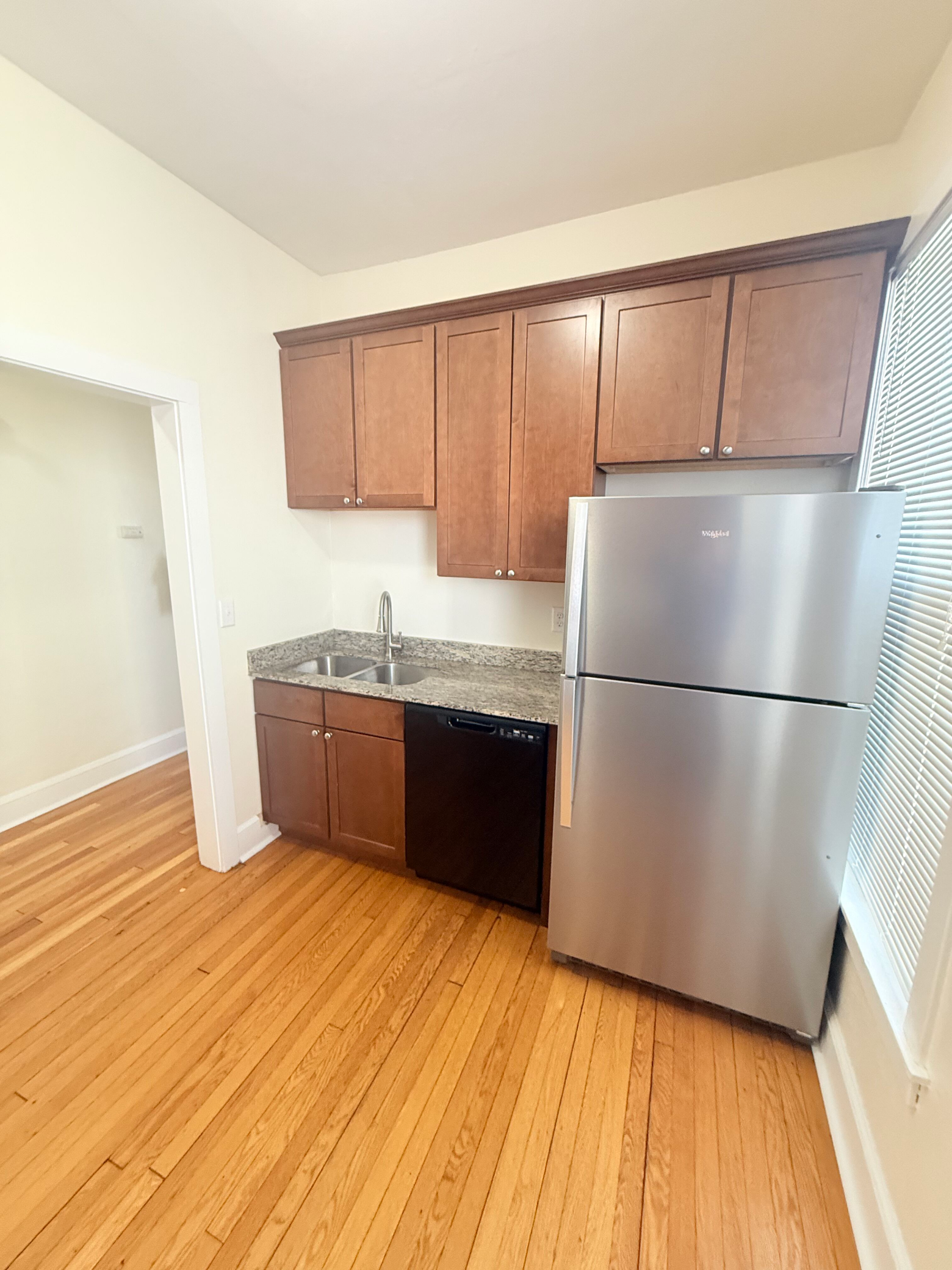 View of Commercial Sale at 1854 Roblyn Avenue, Saint Paul MN 55104, Saint Paul (14 of 46) - Mike Wilen | Minnesota Team Real Estate