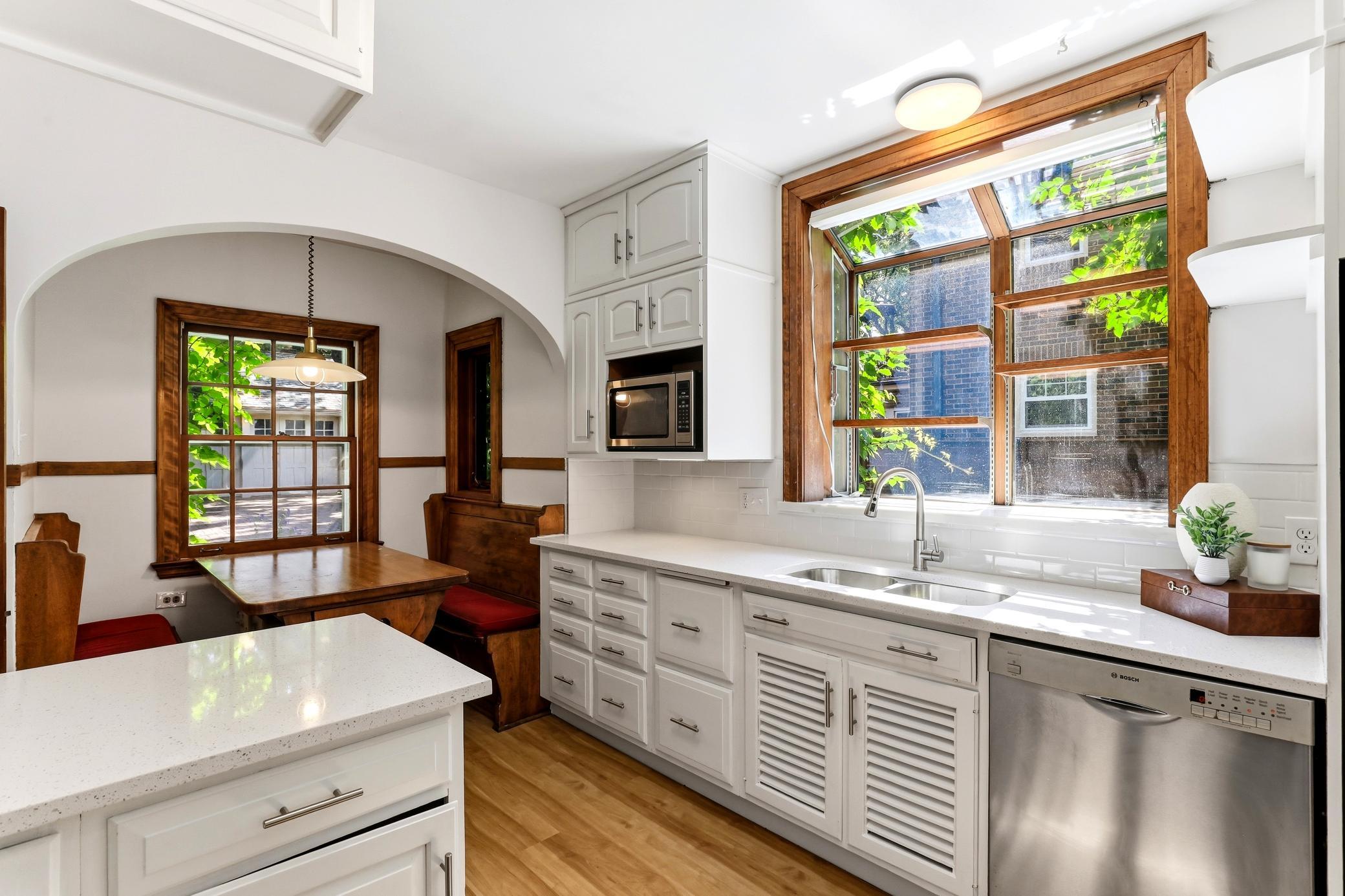 View of Residential at 1615 River Parkway, Minneapolis MN 55414, Minneapolis (13 of 58) - Mike Wilen | Minnesota Team Real Estate