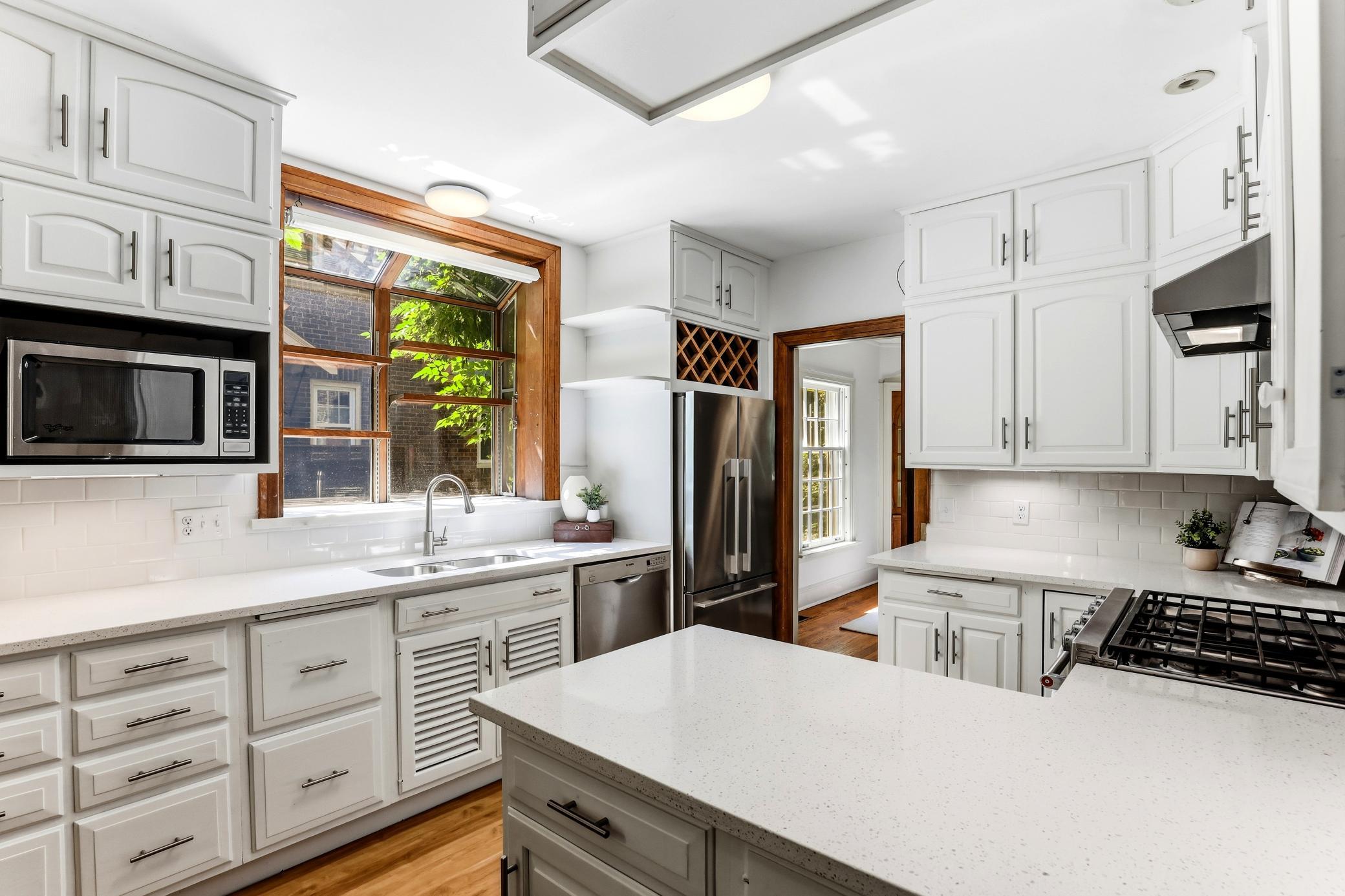 View of Residential at 1615 River Parkway, Minneapolis MN 55414, Minneapolis (12 of 58) - Mike Wilen | Minnesota Team Real Estate