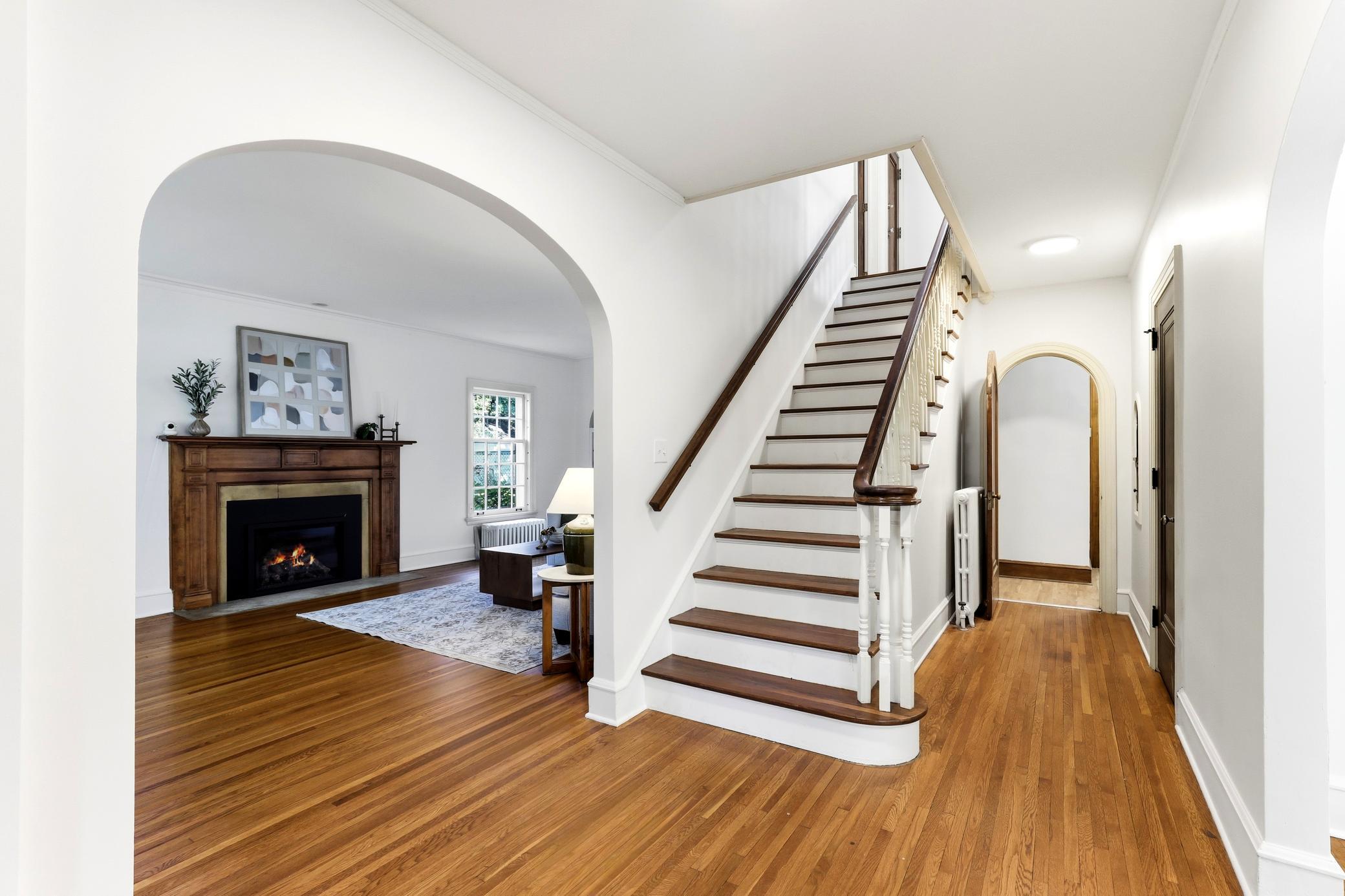 View of Residential at 1615 River Parkway, Minneapolis MN 55414, Minneapolis (4 of 58) - Mike Wilen | Minnesota Team Real Estate