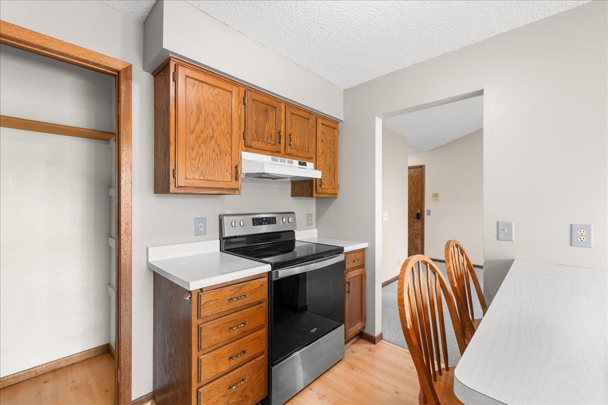 View of Residential at 995 Heritage Court #303, Vadnais Heights MN 55127, Vadnais Heights (15 of 33) - Mike Wilen | Minnesota Team Real Estate