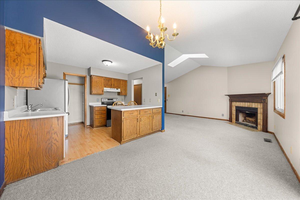 View of Residential at 995 Heritage Court #303, Vadnais Heights MN 55127, Vadnais Heights (24 of 33) - Mike Wilen | Minnesota Team Real Estate