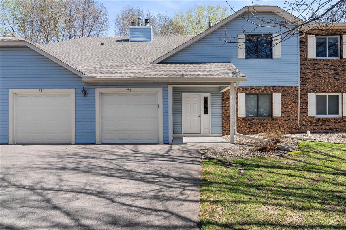 View of Residential at 995 Heritage Court #303, Vadnais Heights MN 55127, Vadnais Heights (18 of 33) - Mike Wilen | Minnesota Team Real Estate