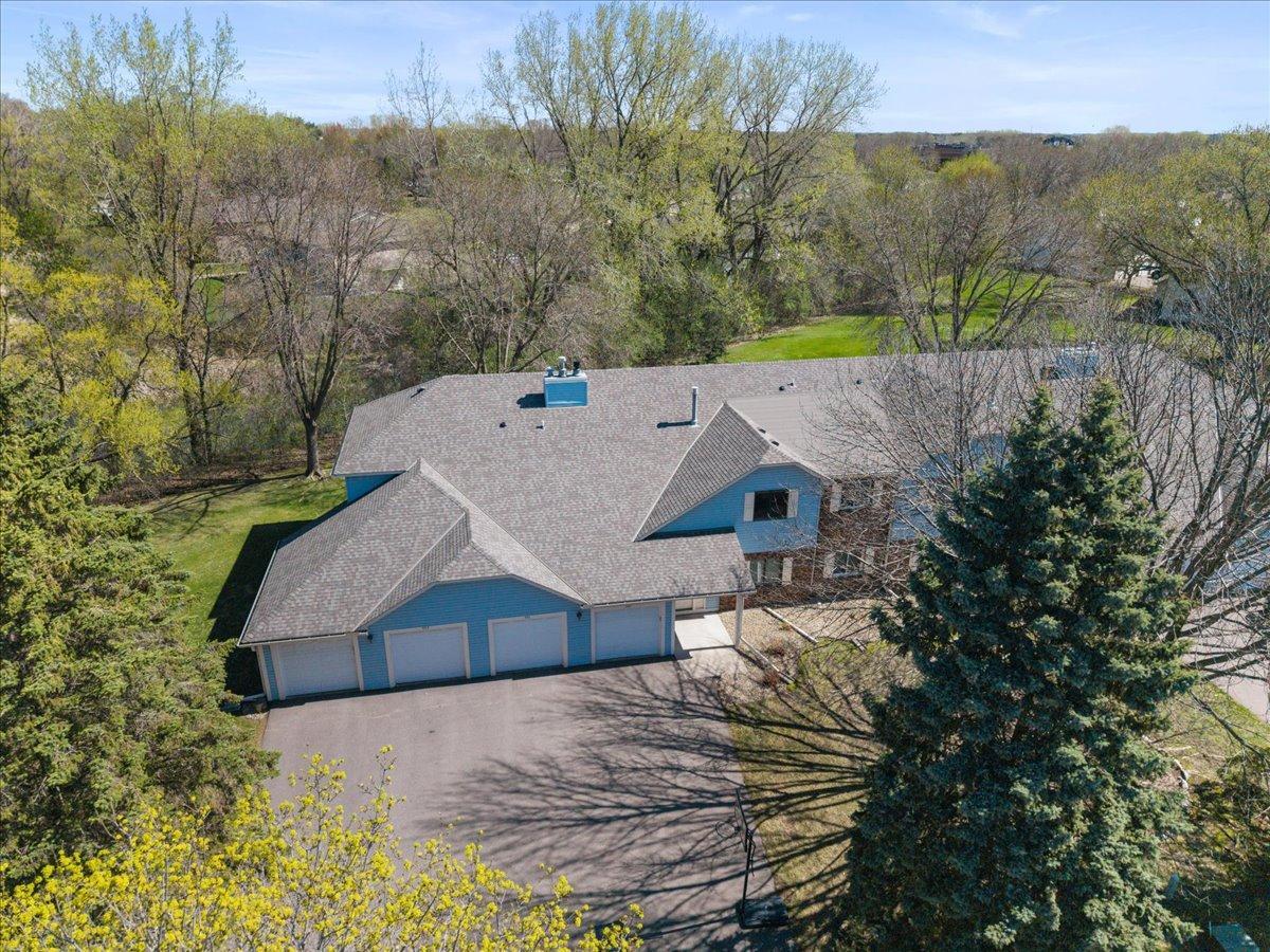 View of Residential at 995 Heritage Court #303, Vadnais Heights MN 55127, Vadnais Heights (17 of 33) - Mike Wilen | Minnesota Team Real Estate