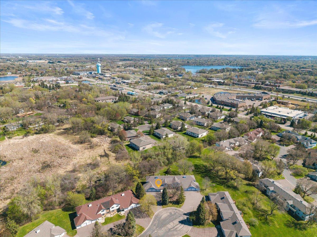 View of Residential at 995 Heritage Court #303, Vadnais Heights MN 55127, Vadnais Heights (23 of 33) - Mike Wilen | Minnesota Team Real Estate