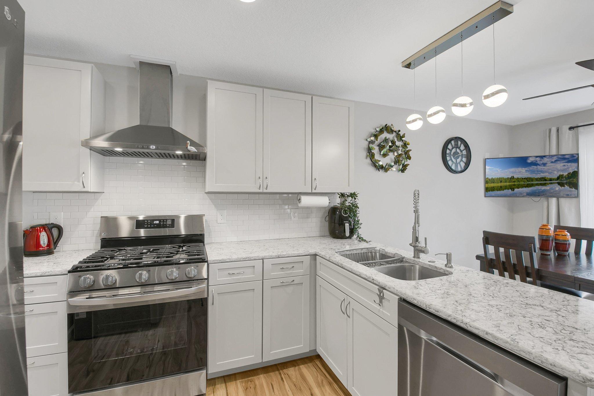 View of Residential at 1431 Sumter Avenue, Golden Valley MN 55427, Golden Valley (17 of 35) - Mike Wilen | Minnesota Team Real Estate
