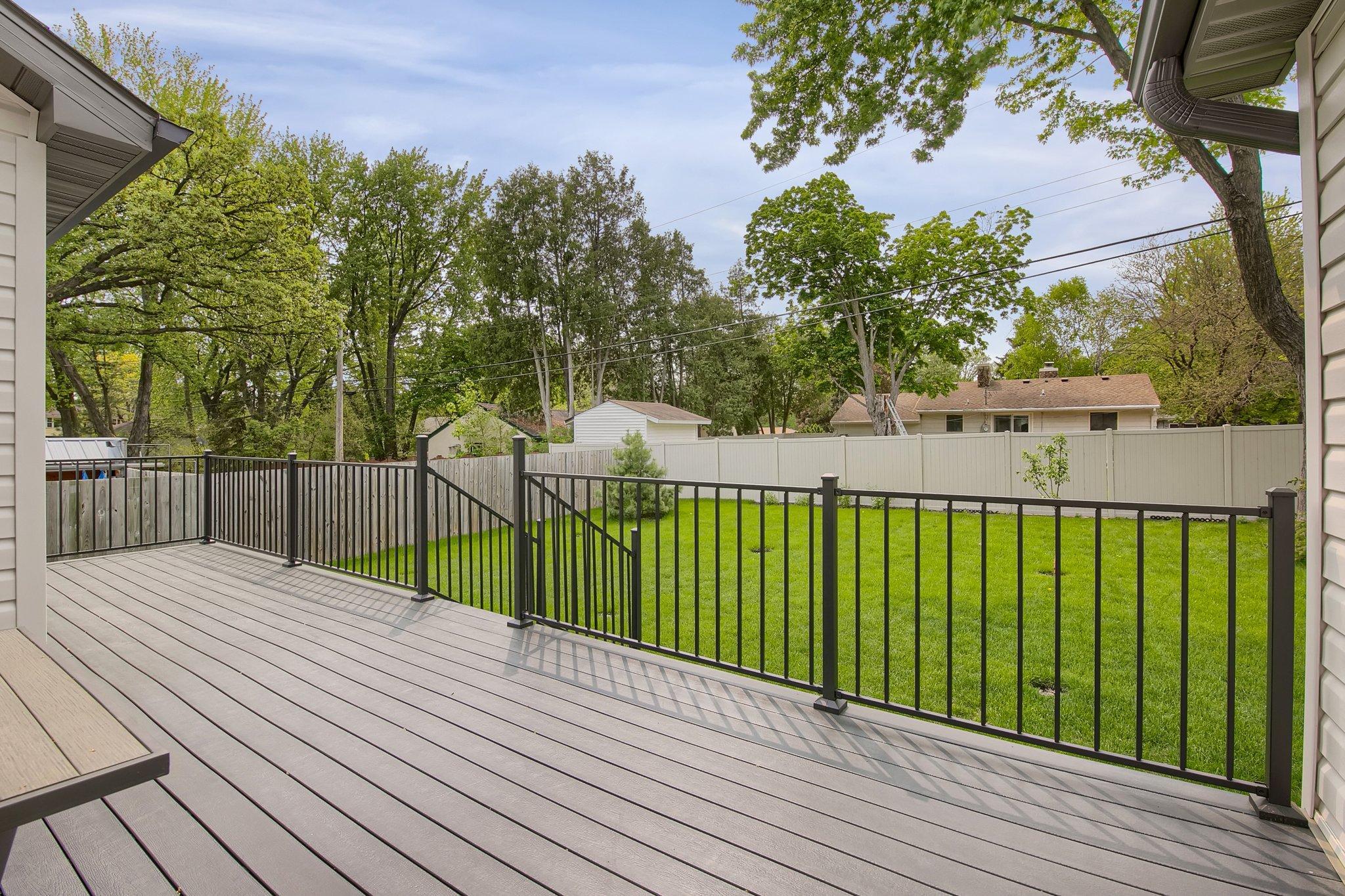 View of Residential at 1431 Sumter Avenue, Golden Valley MN 55427, Golden Valley (29 of 35) - Mike Wilen | Minnesota Team Real Estate