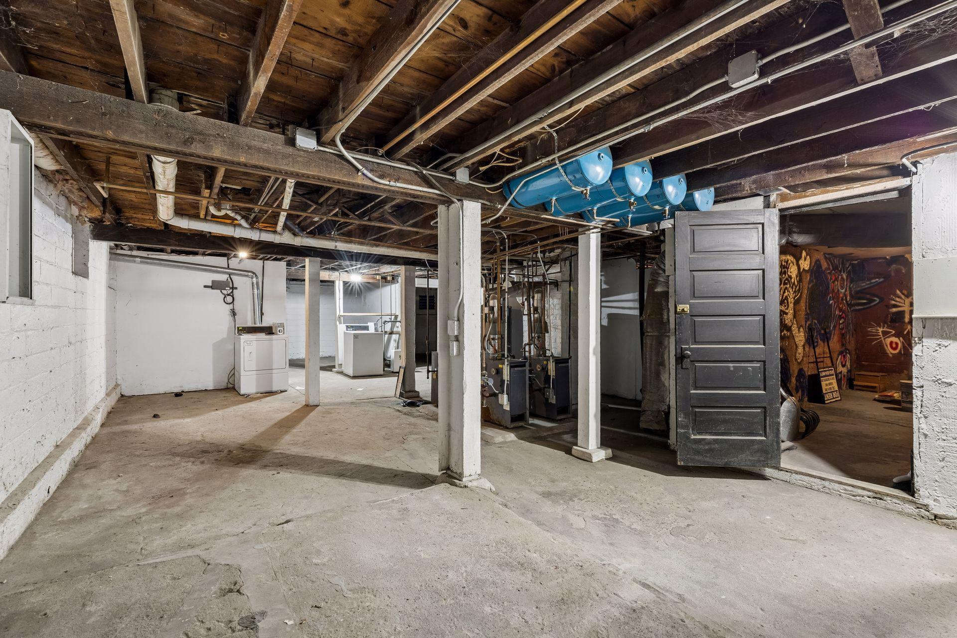 View of Residential Income at 2621 2nd Avenue, Minneapolis MN 55408, Minneapolis (7 of 12) - Mike Wilen | Minnesota Team Real Estate