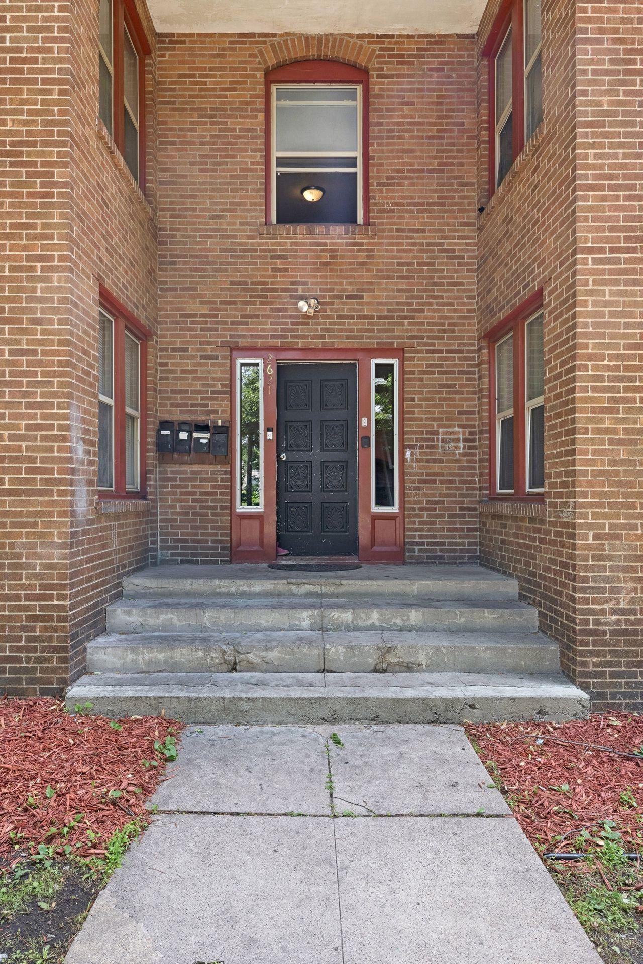 View of Residential Income at 2621 2nd Avenue, Minneapolis MN 55408, Minneapolis (4 of 12) - Mike Wilen | Minnesota Team Real Estate