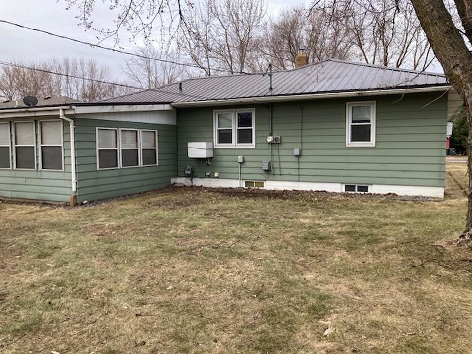 View of Residential at 633 Stearns Avenue, Paynesville MN 56362, Paynesville (3 of 16) - Mike Wilen | Minnesota Team Real Estate