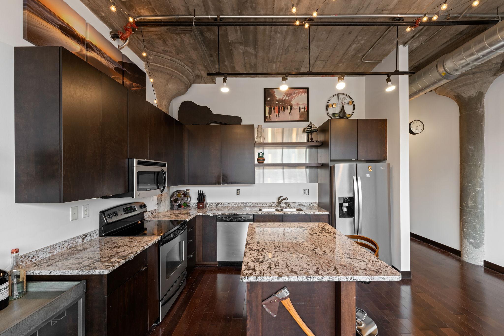 View of Residential at 618 Washington Avenue #502, Minneapolis MN 55401, Minneapolis (4 of 40) - Mike Wilen | Minnesota Team Real Estate