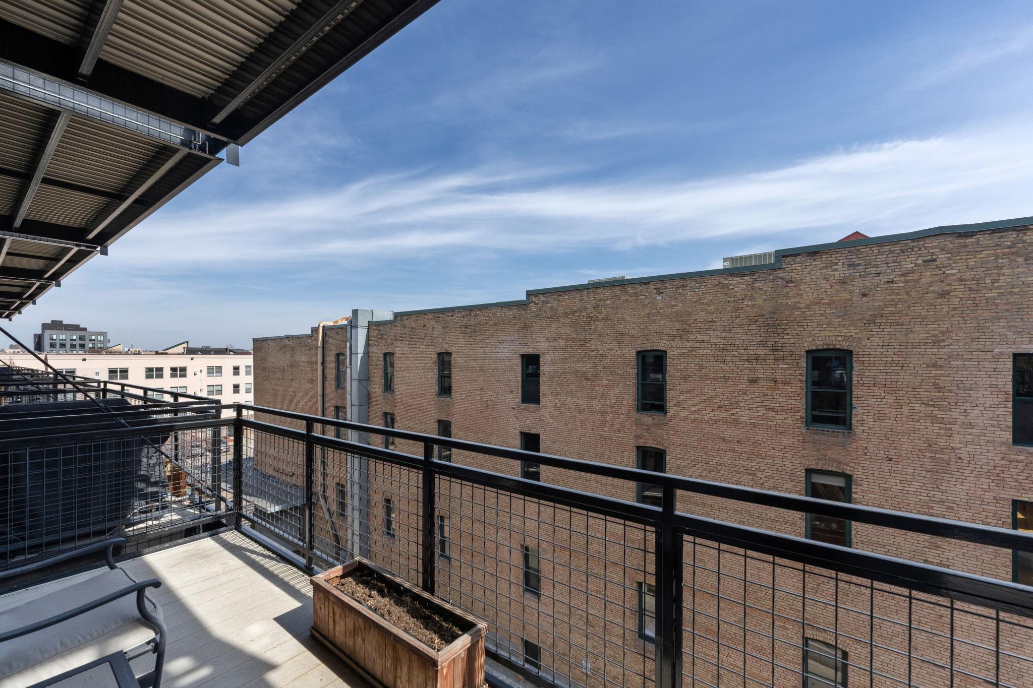 View of Residential at 618 Washington Avenue #502, Minneapolis MN 55401, Minneapolis (8 of 40) - Mike Wilen | Minnesota Team Real Estate