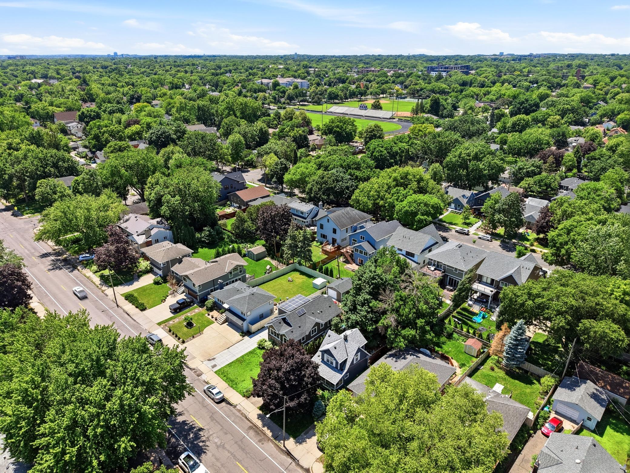 View of Residential at 4720 Xerxes Avenue, Minneapolis MN 55410, Minneapolis (38 of 43) - Mike Wilen | Minnesota Team Real Estate