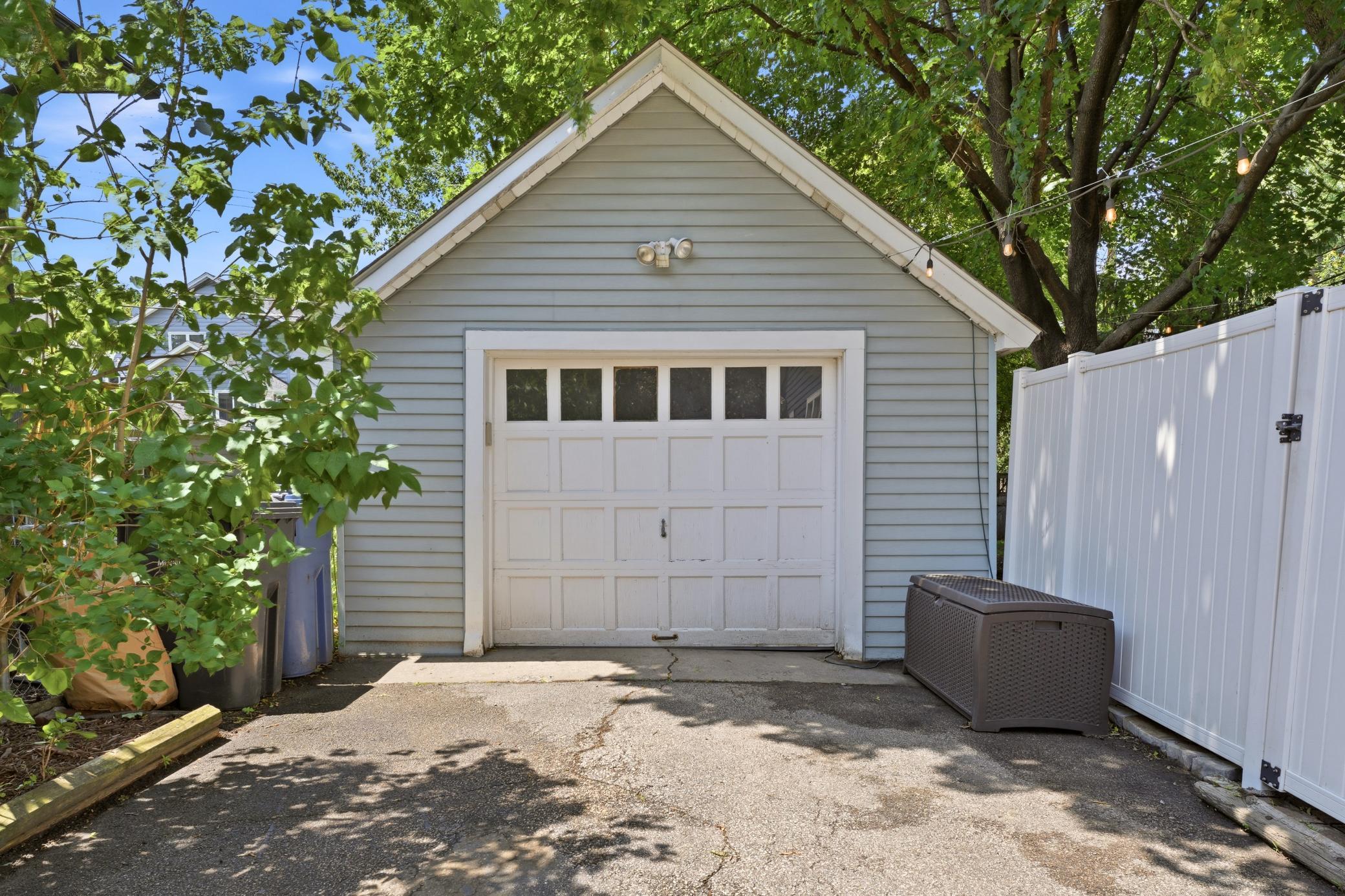View of Residential at 4720 Xerxes Avenue, Minneapolis MN 55410, Minneapolis (34 of 43) - Mike Wilen | Minnesota Team Real Estate